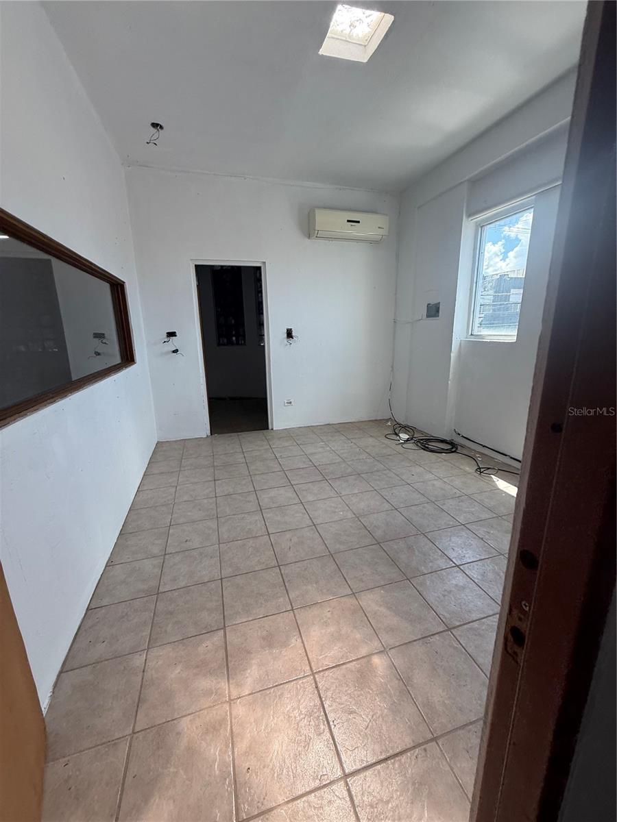 2121 Eduardo Conde Property Photo 24
