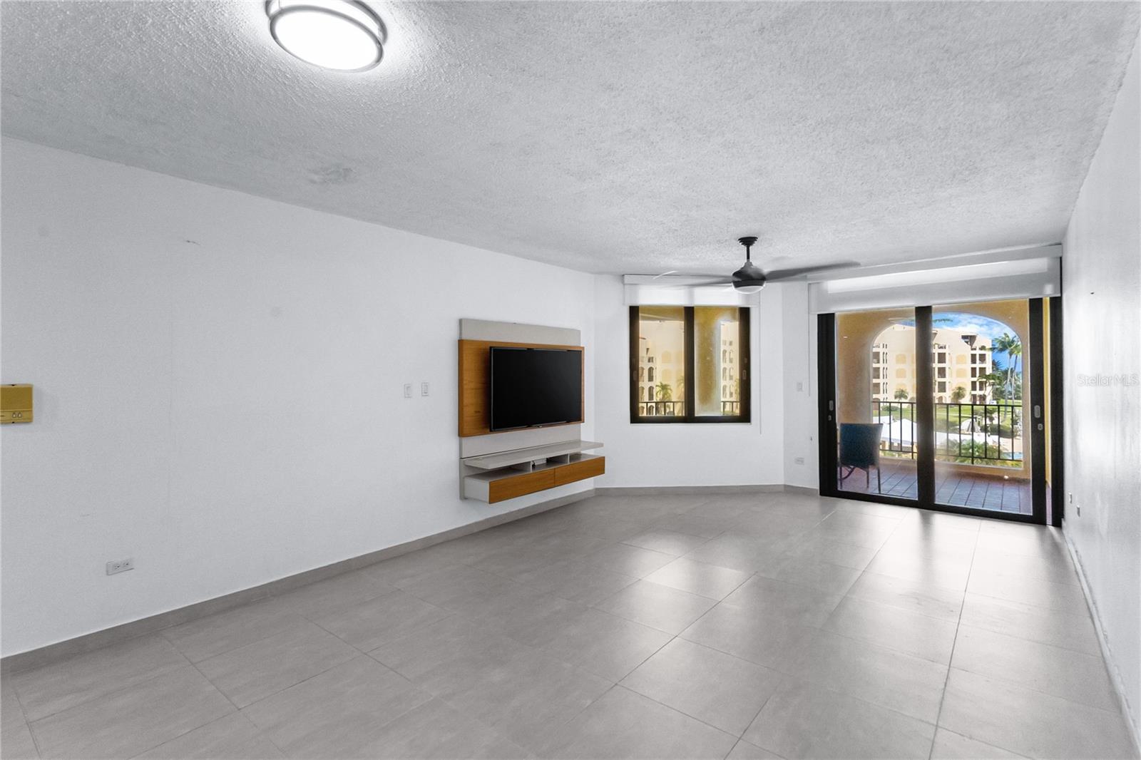 190 Candelero Drive #175 Property Photo 5