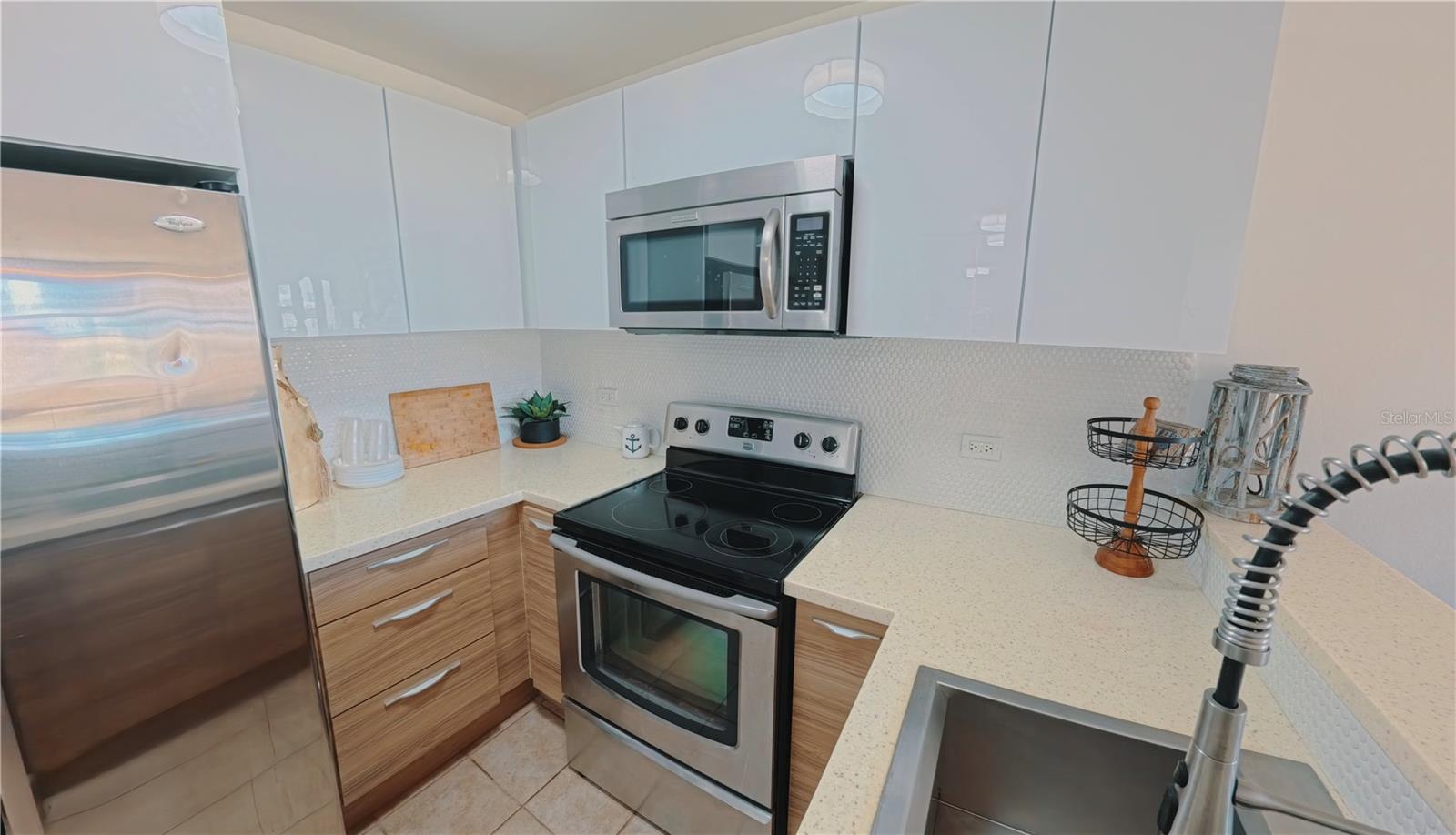 400 Cond. Haudimar Beach Apartments, Edif. F #f104 Property Photo 11
