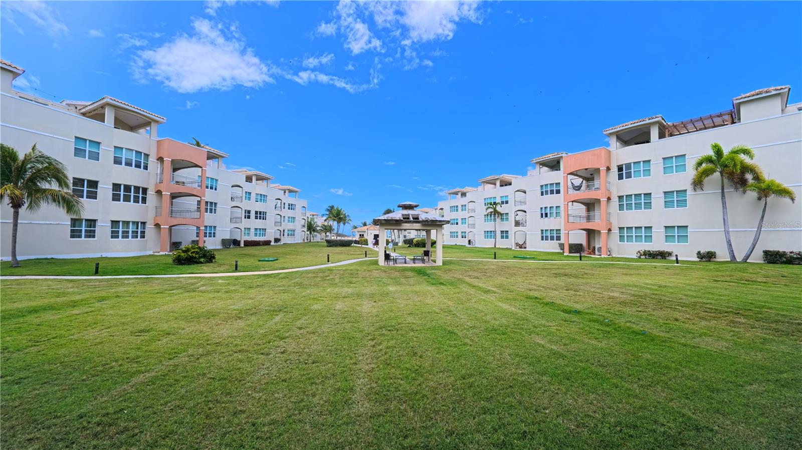 400 Cond. Haudimar Beach Apartments, Edif. F #f104 Property Photo 39
