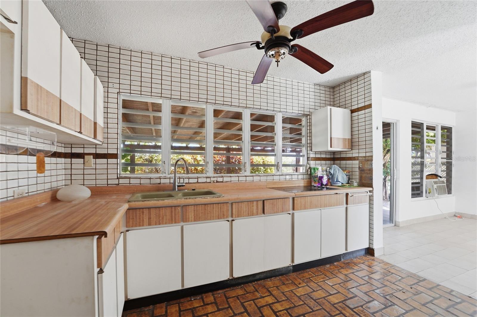 Playa Santa Calle 3 #d-13 Property Photo 18