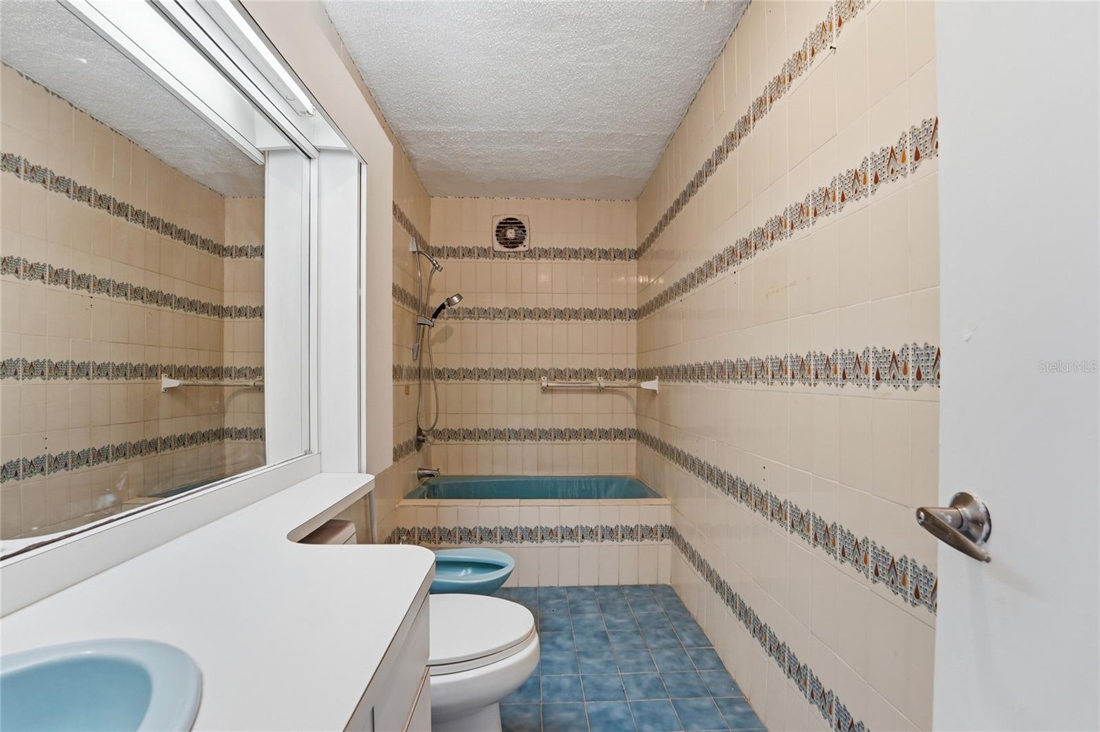Playa Santa Calle 3 #d-13 Property Photo 20