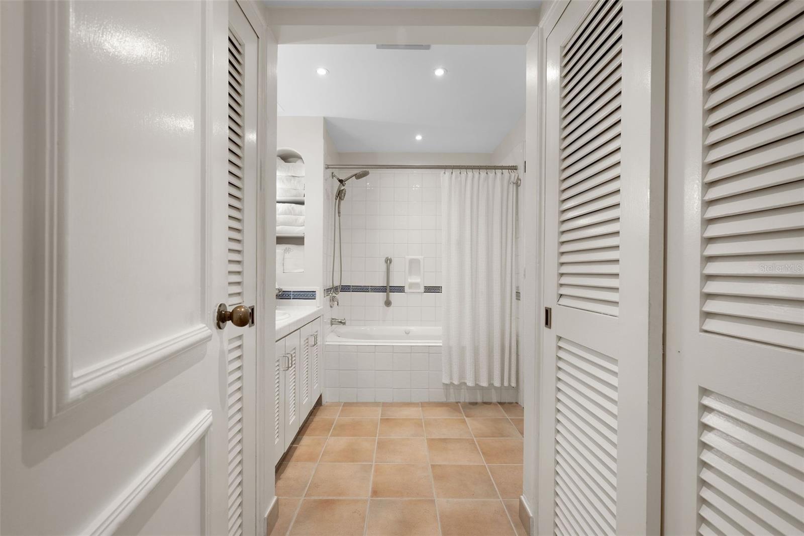 1000 Avenue El Conquistador #5151 Property Photo 6