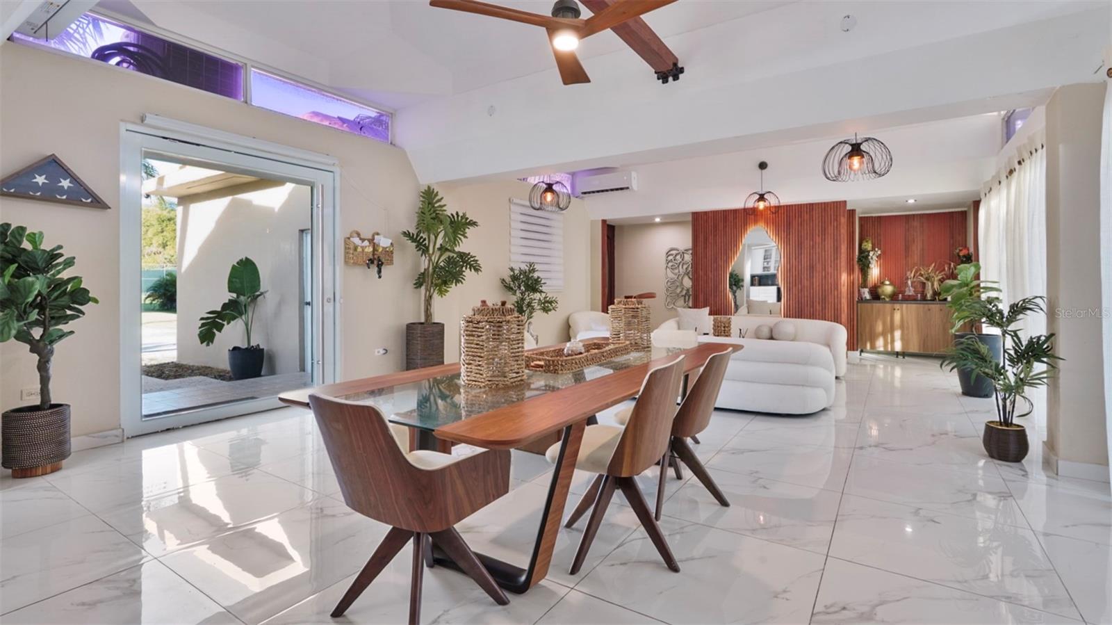 G-6 Lombardia St Property Photo 8