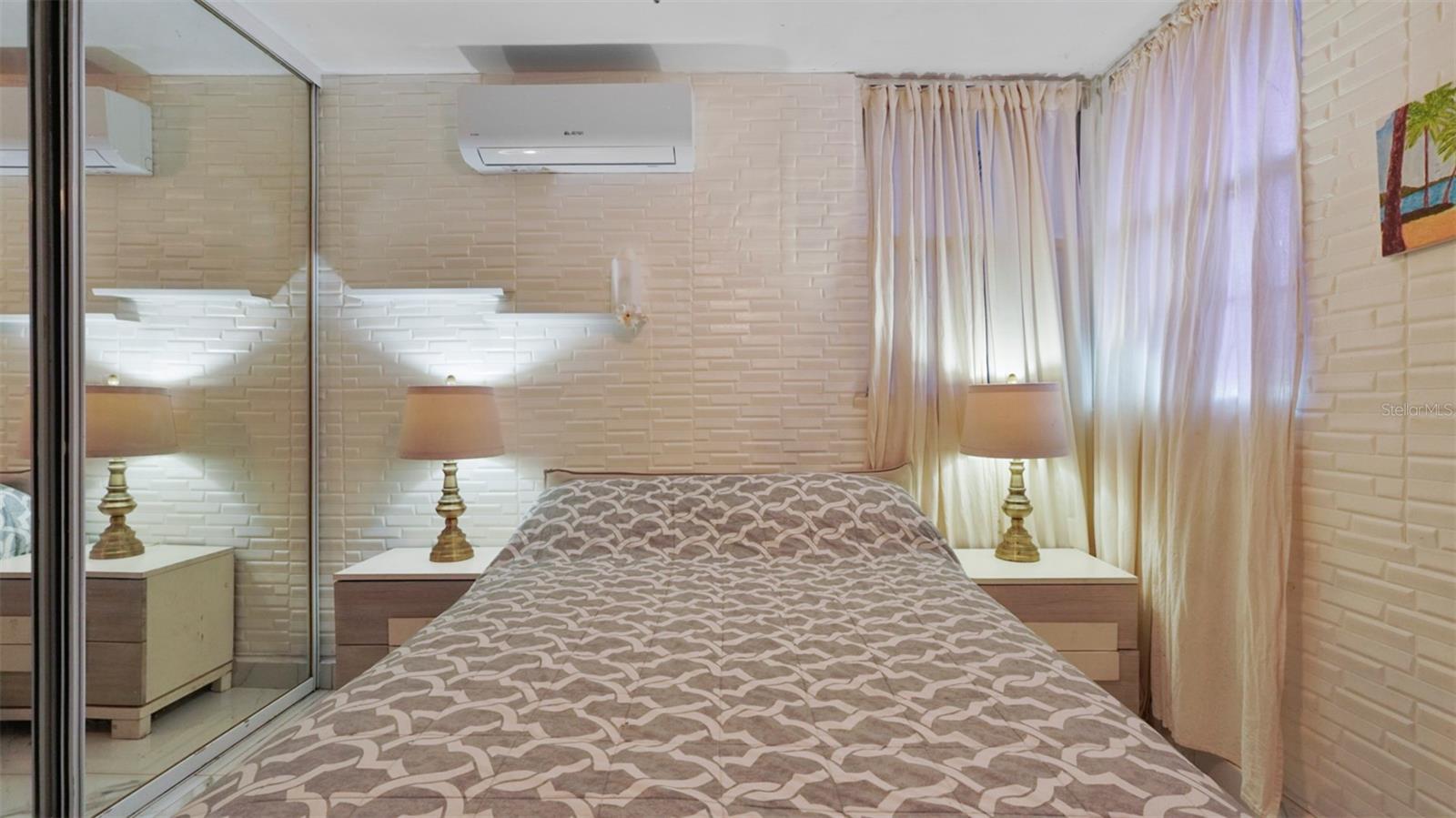 G-6 Lombardia St Property Photo 13