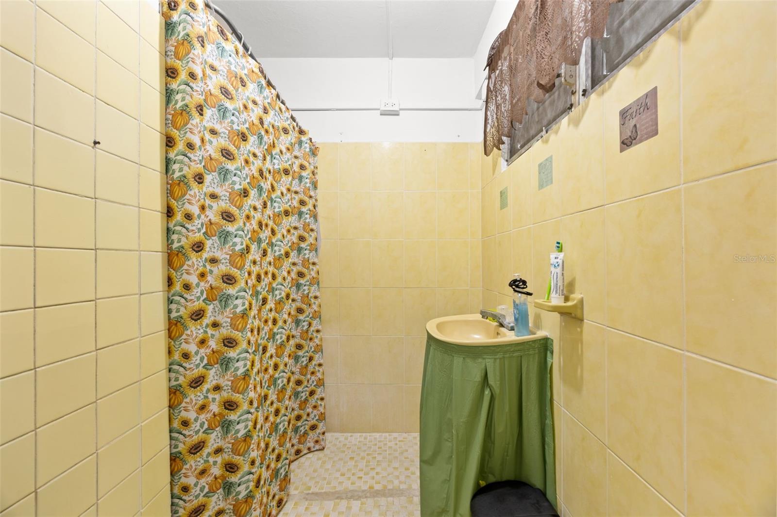 303 Calle El Salto El Salto Property Photo 8