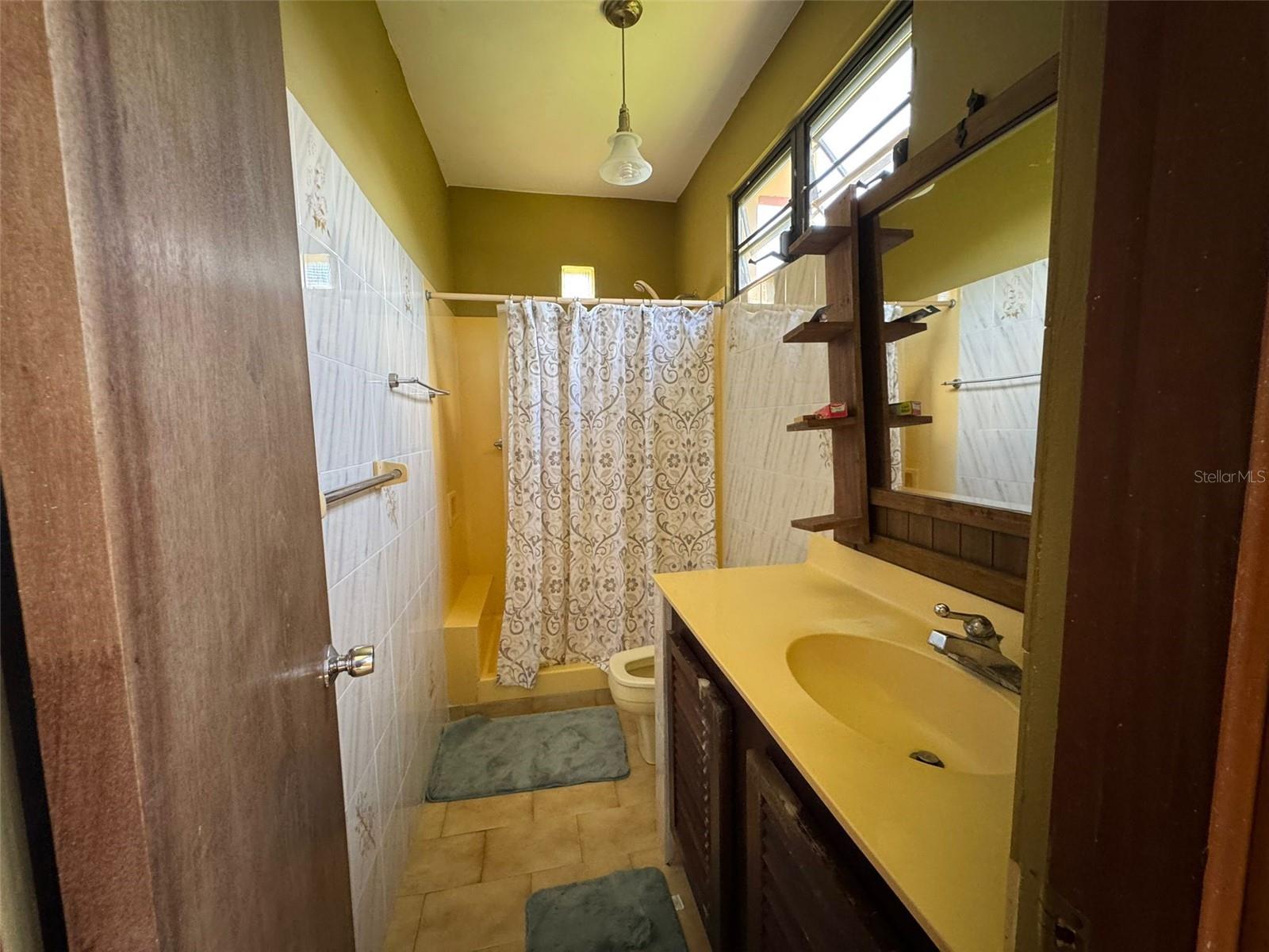 612 Carr 612 Brks Property Photo 25