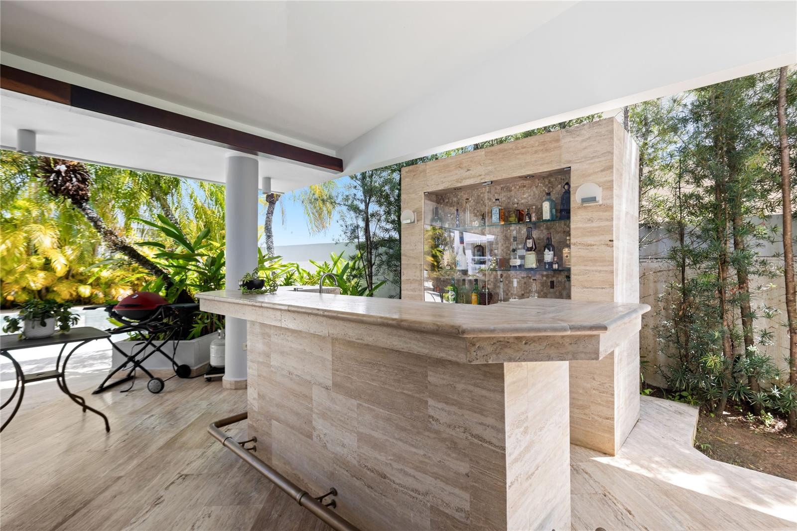 69 Roble Property Photo 16
