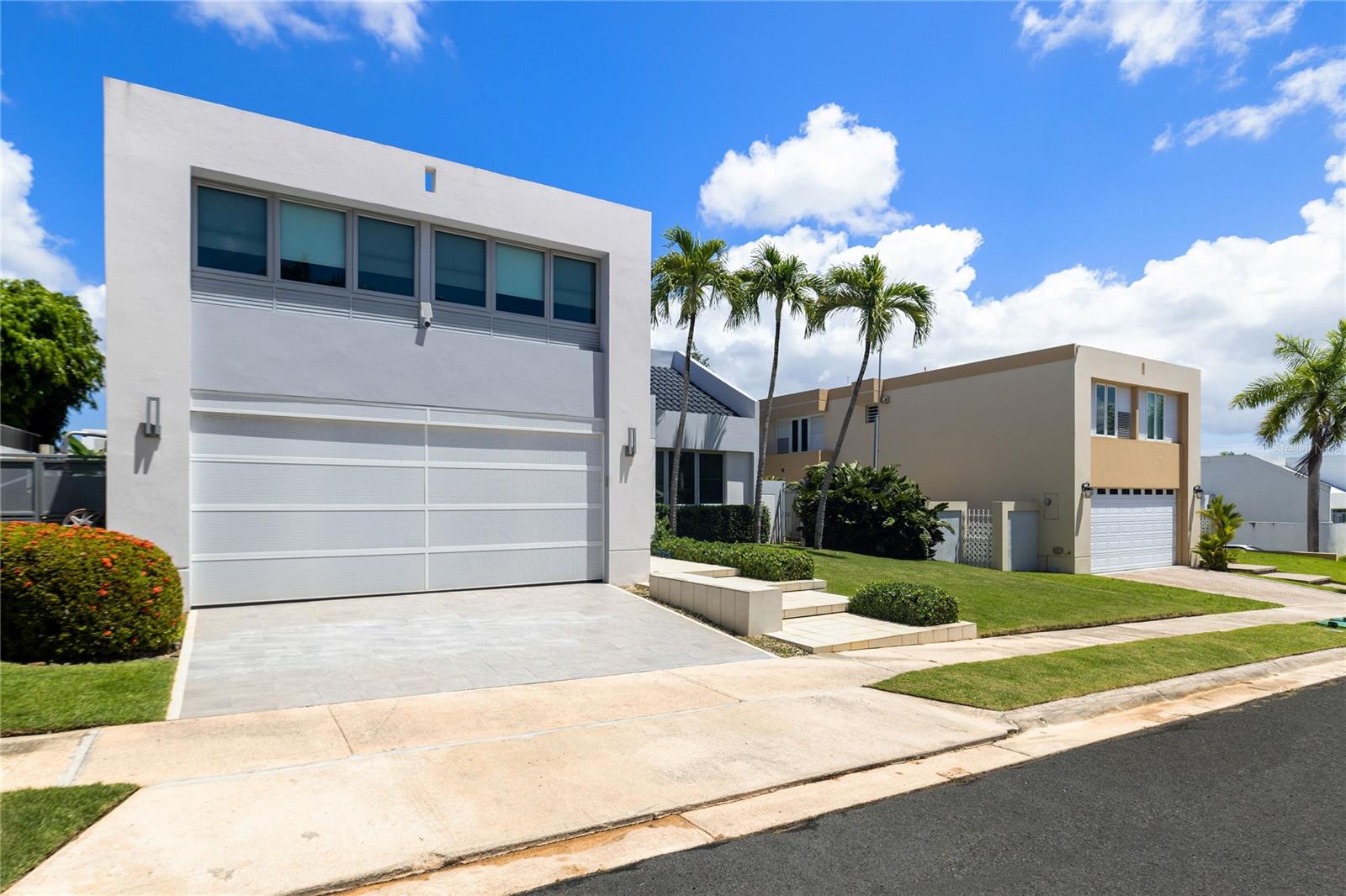 69 Roble Property Photo 28