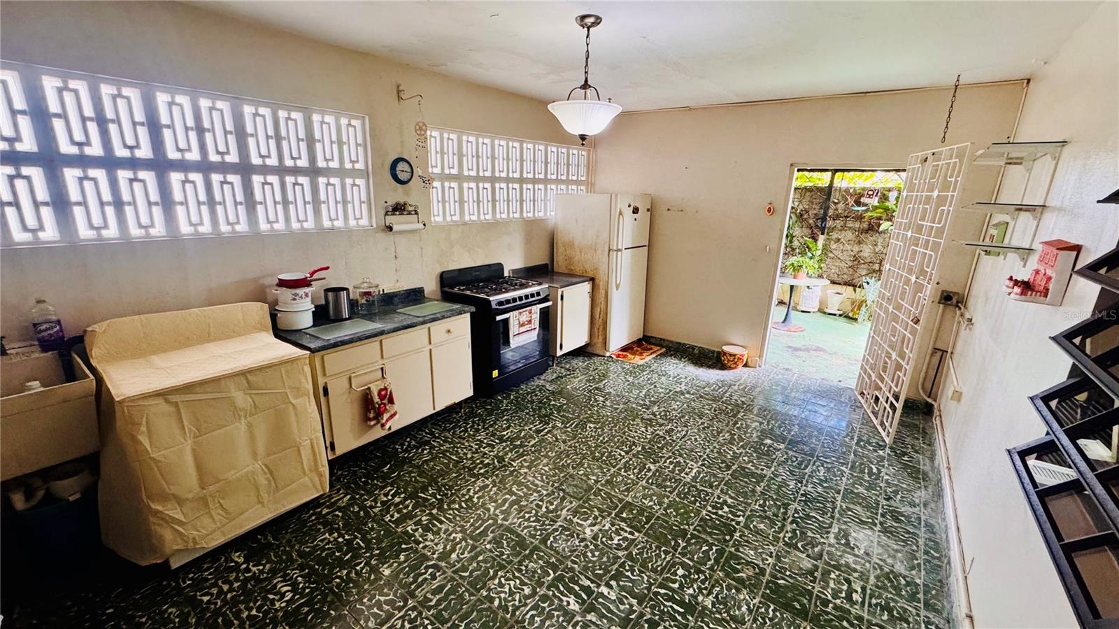 Calle 232 Country Club #jf-34 Property Photo 31