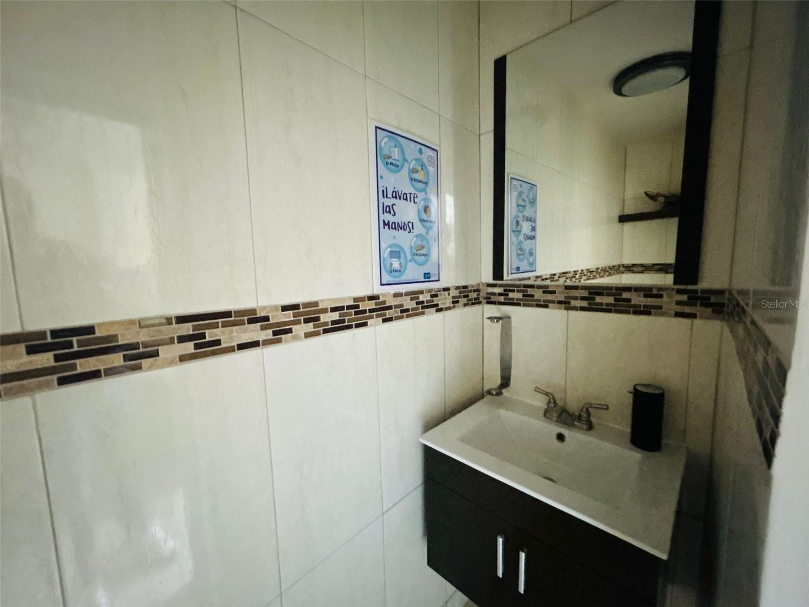 1396 Calle Bonita Property Photo 12