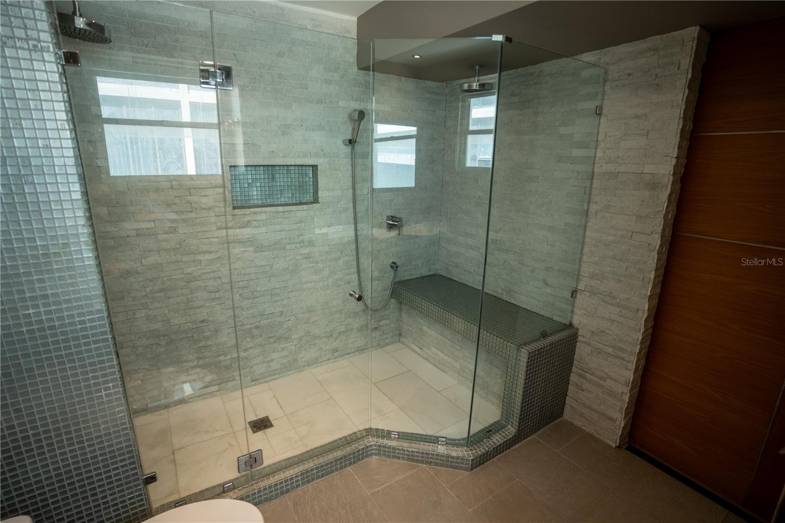 1124 Ashford Ave #5b Property Photo 17