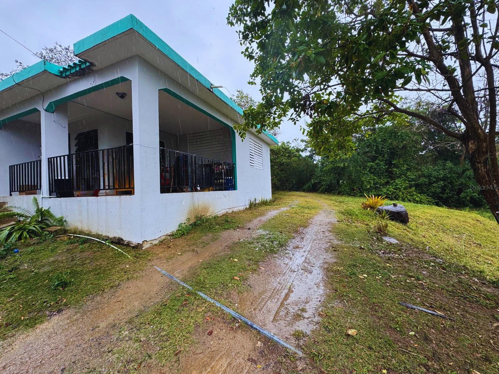 Calle #10 Comm Monte Santo P-2 Property Photo 2