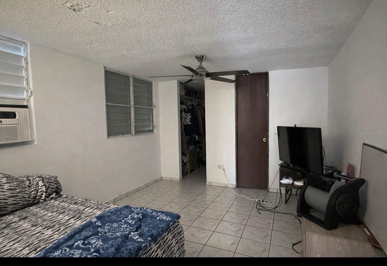 Calle 2 Las Vegas Property Photo 5
