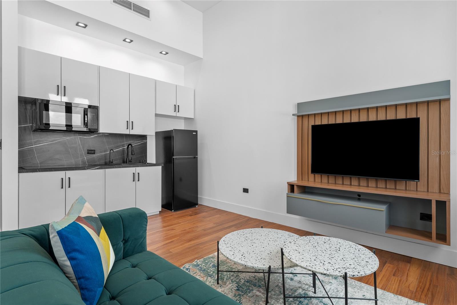 6951 C Reina Isabel Ste. 101 #3b Bolero Property Photo 8