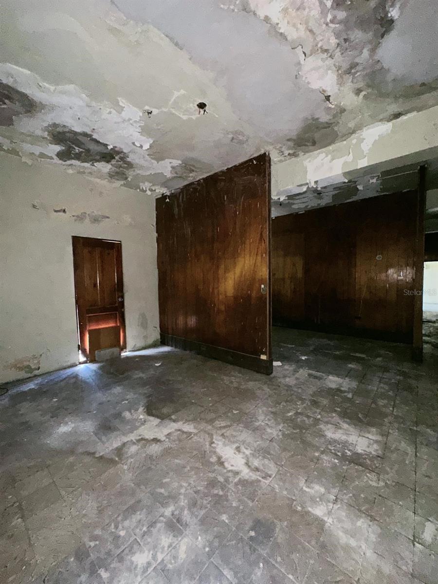 2024 Loiza St Property Photo 24