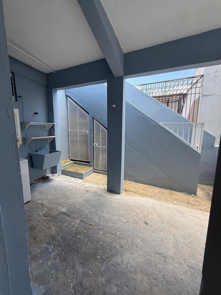 513 Barbe St #101 Property Photo 15
