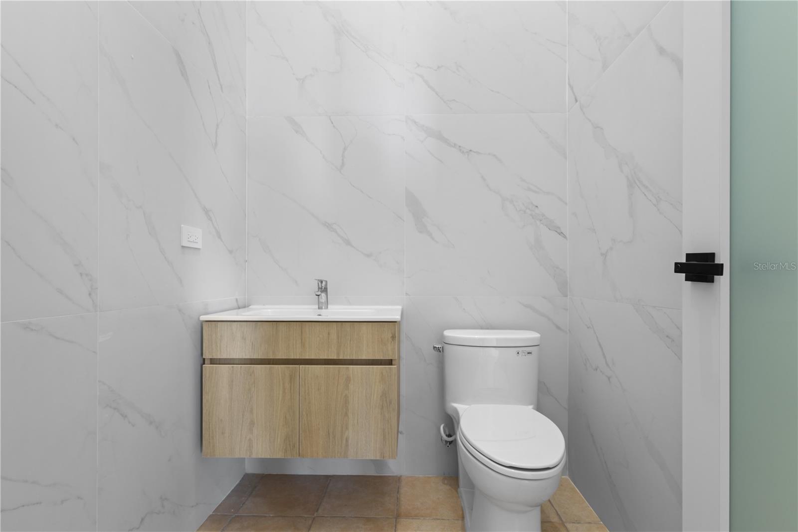 10 H #201 Property Photo 19