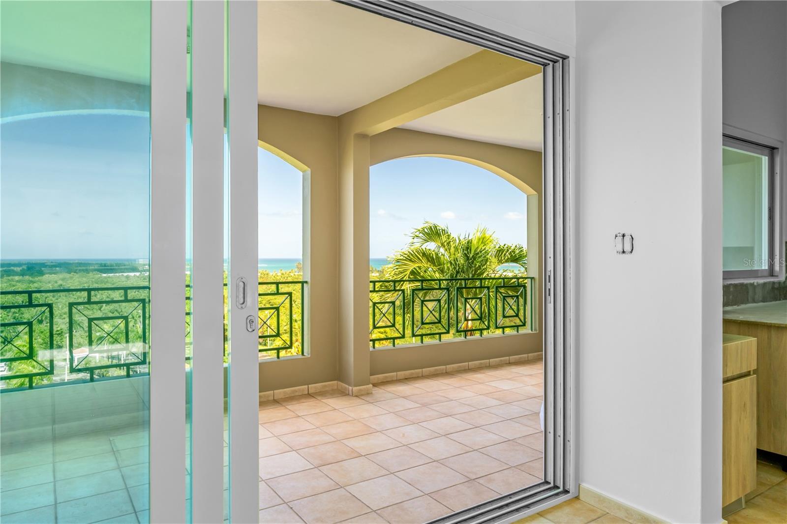10 H #201 Property Photo 22