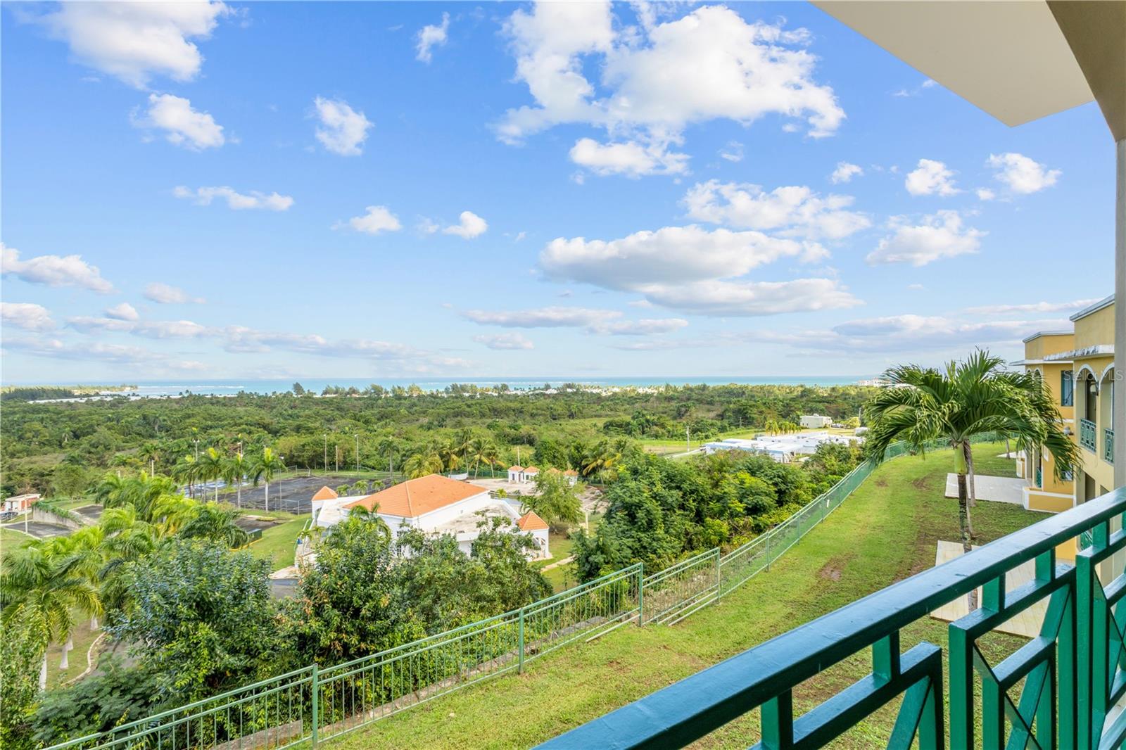 10 H #201 Property Photo 27