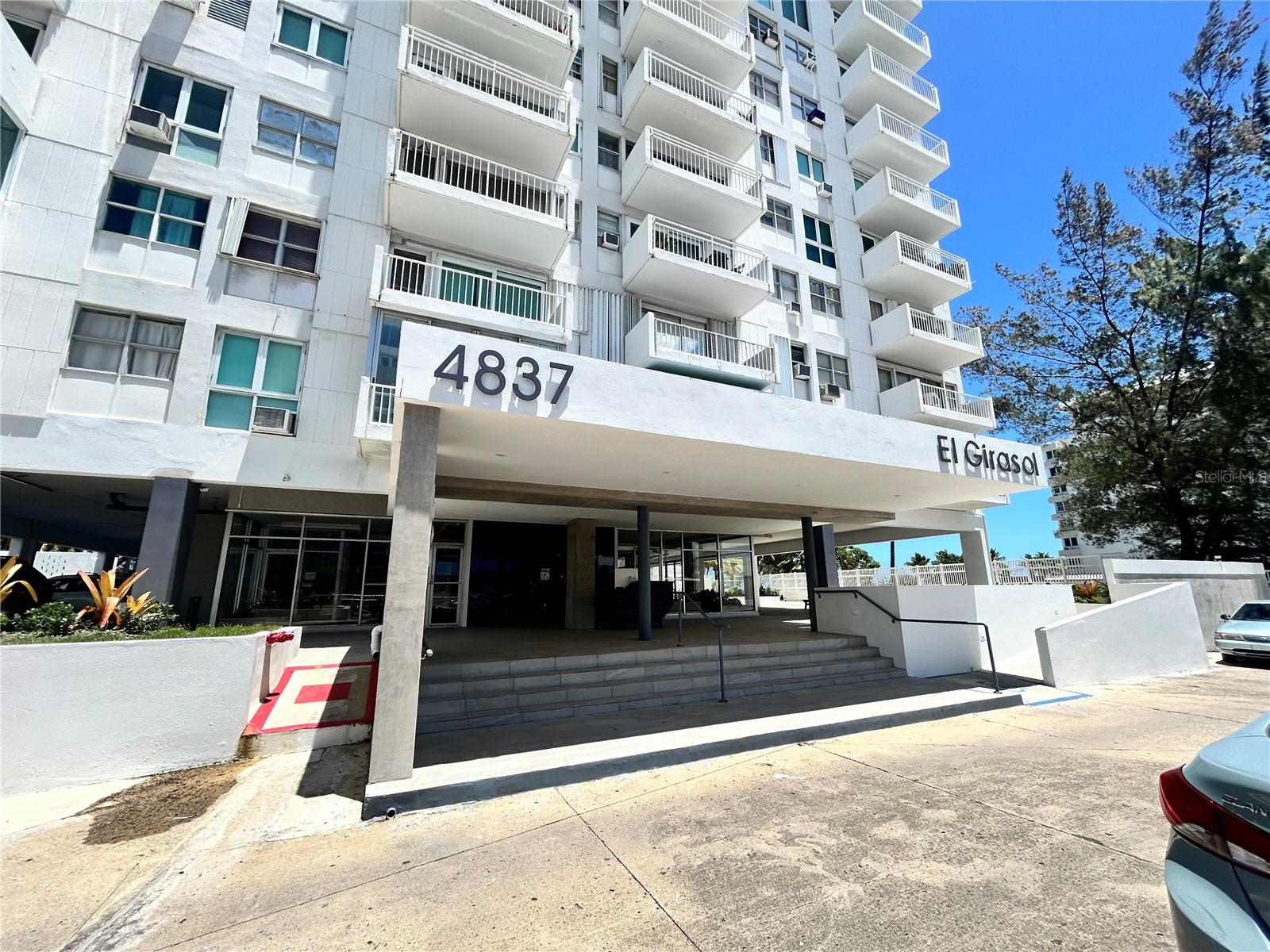 4837 AVE ISLA VERDE #607