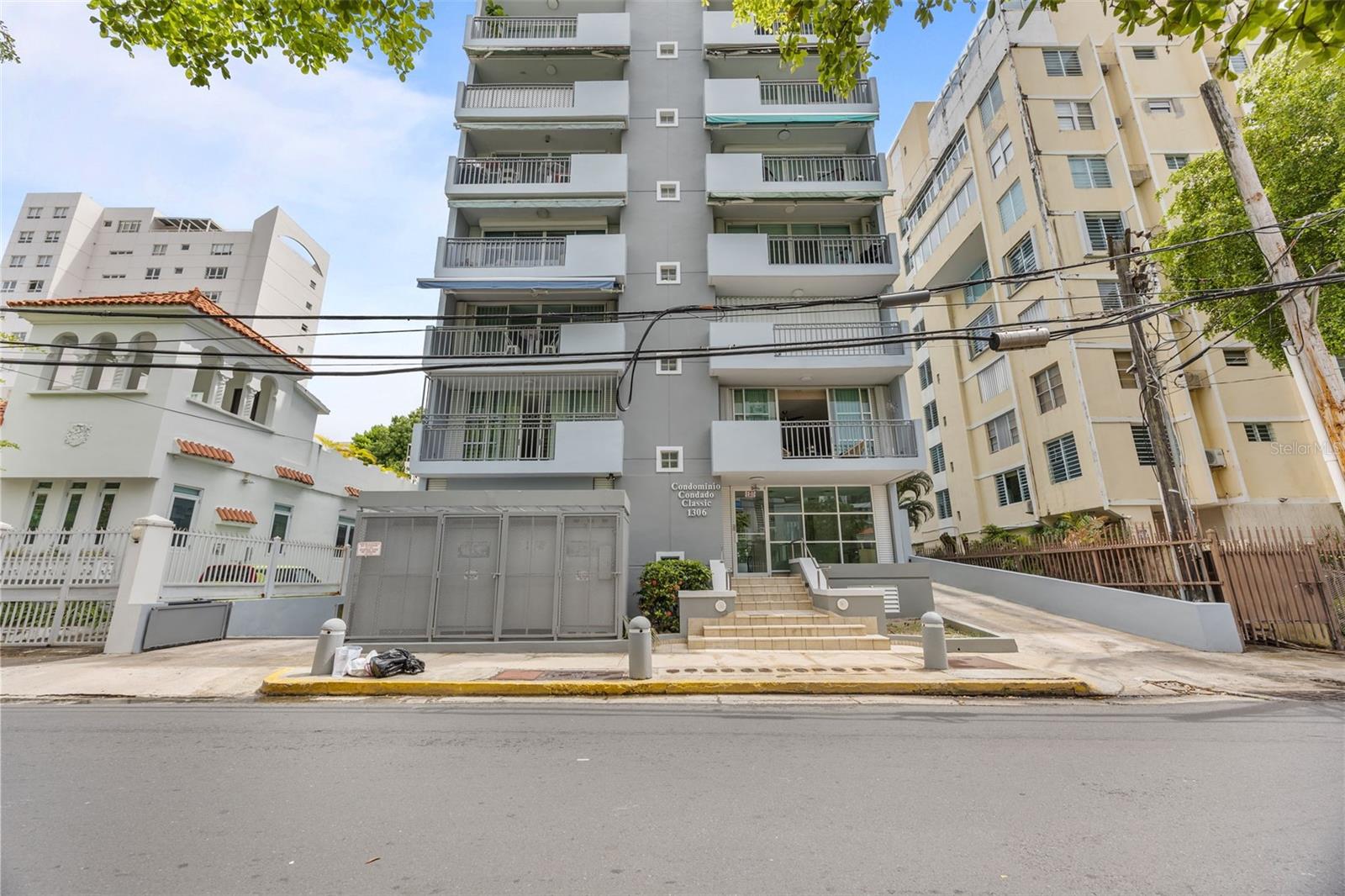 1306 WILSON AVE #3A