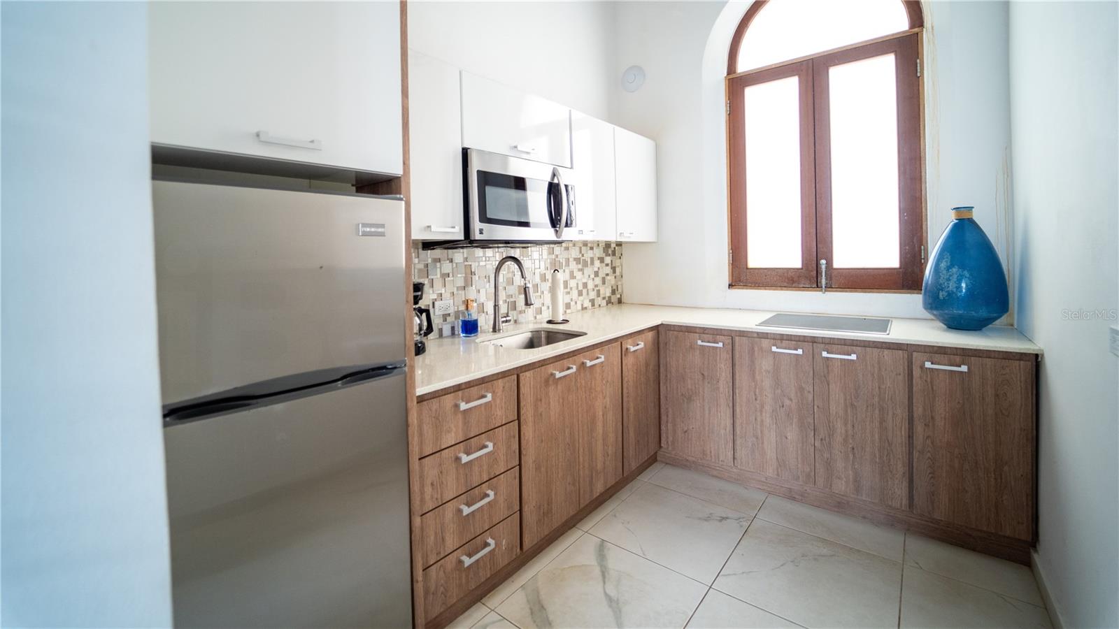 101 Sol St #2b Property Photo 8