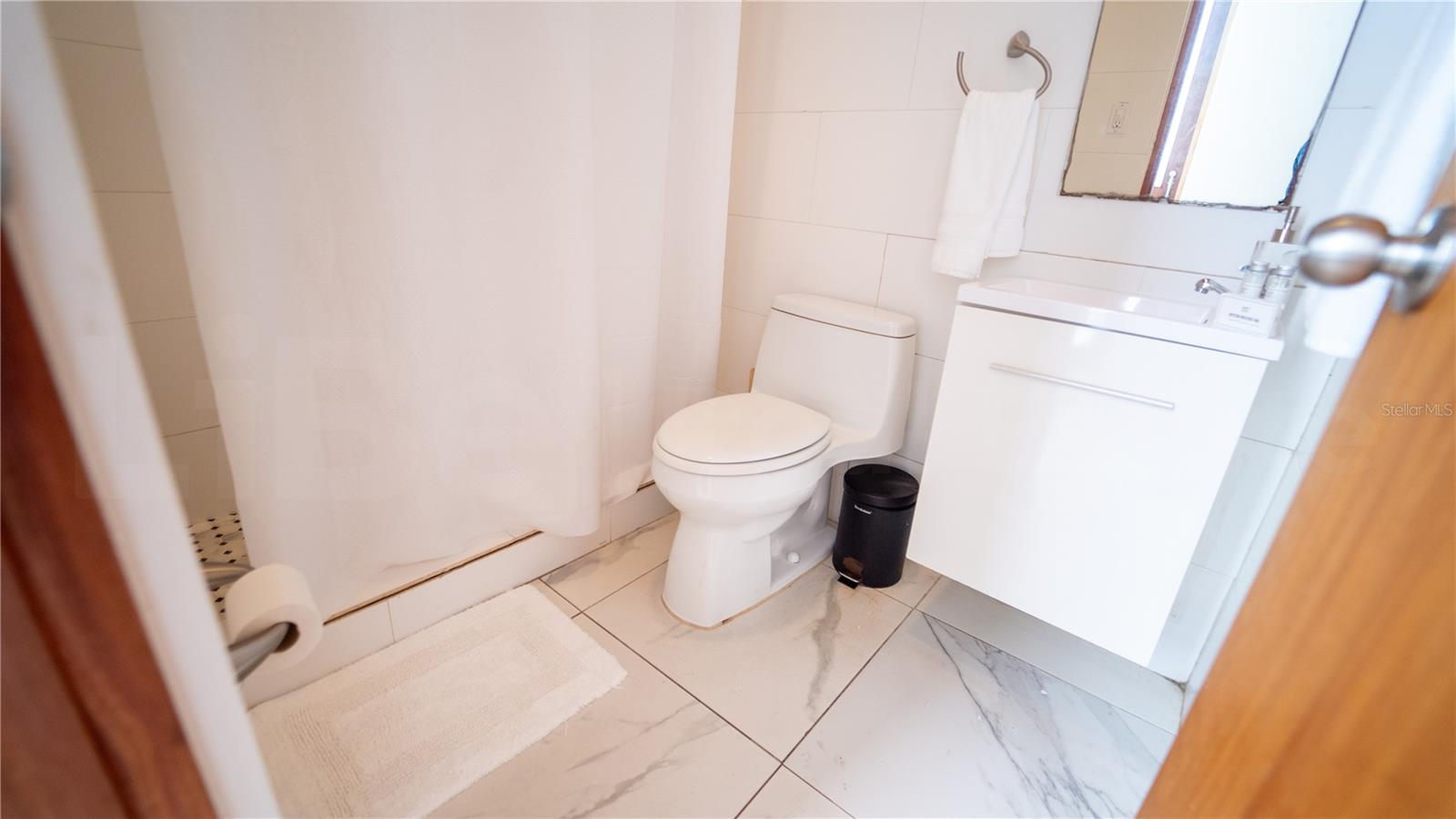101 Sol St #2b Property Photo 11