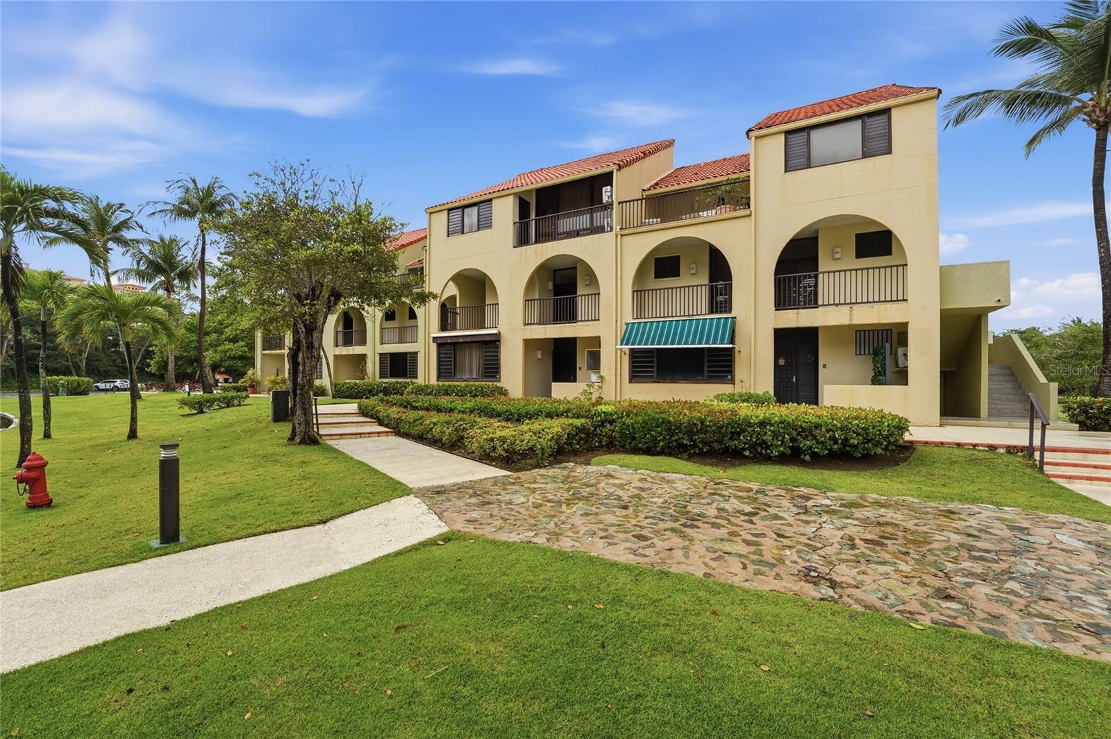 83 Beach Village Dr #83 Property Photo 1