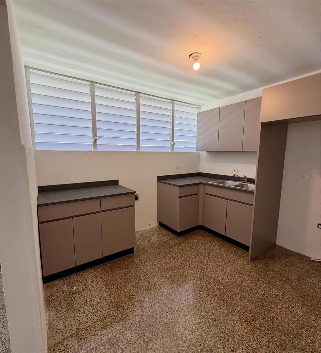 882 Calle Paganini Property Photo 3