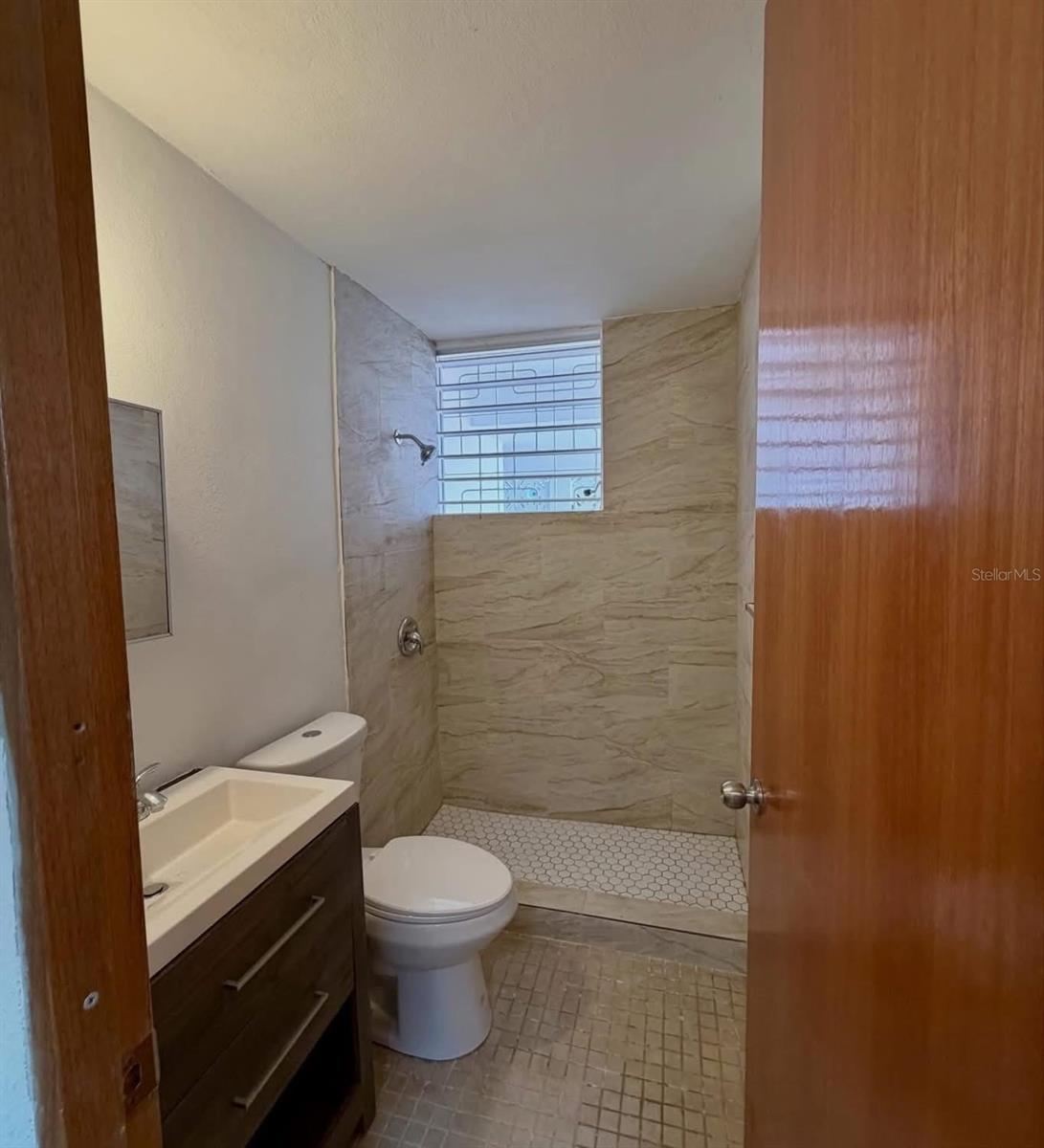 882 Calle Paganini Property Photo 4