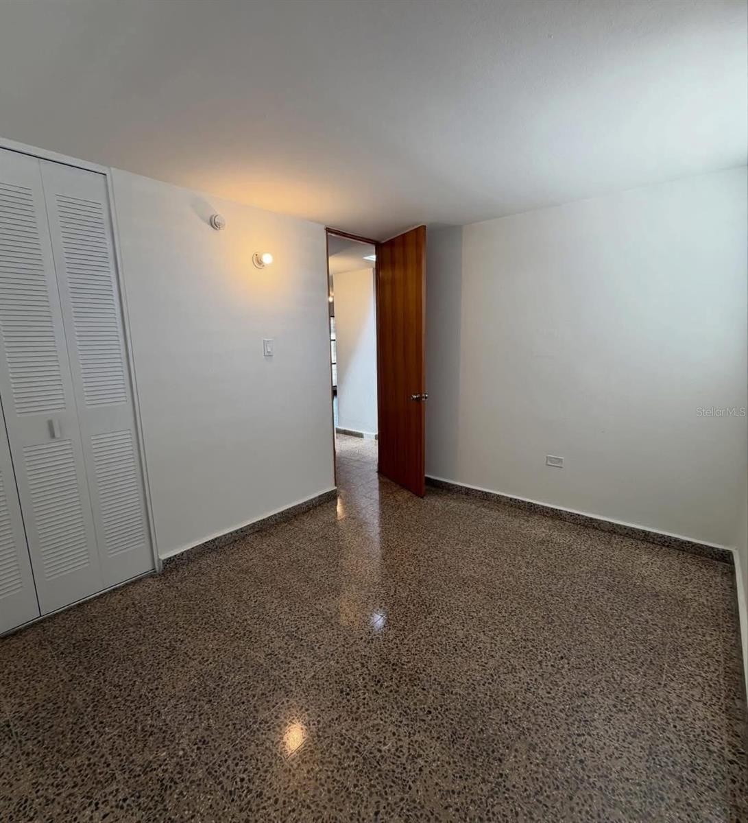882 Calle Paganini Property Photo 8