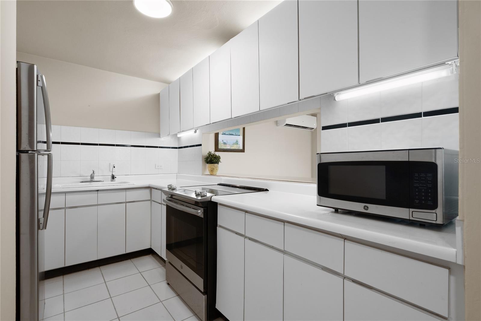 125 Palmarina Clb #12 Property Photo 18