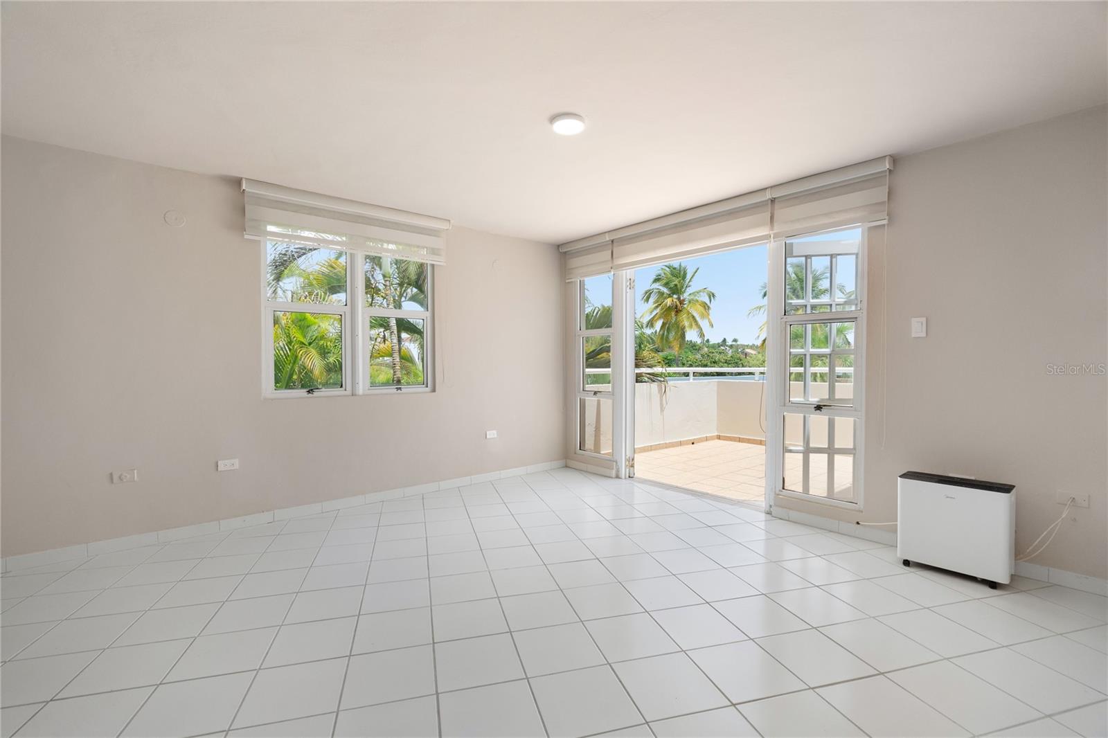 125 Palmarina Clb #12 Property Photo 32