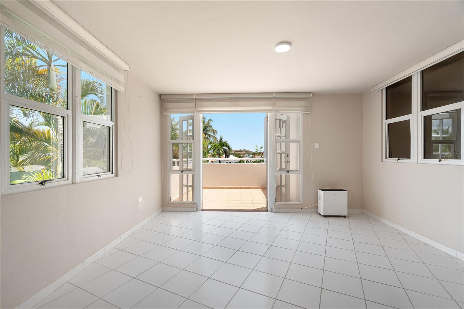 125 Palmarina Clb #12 Property Photo 33