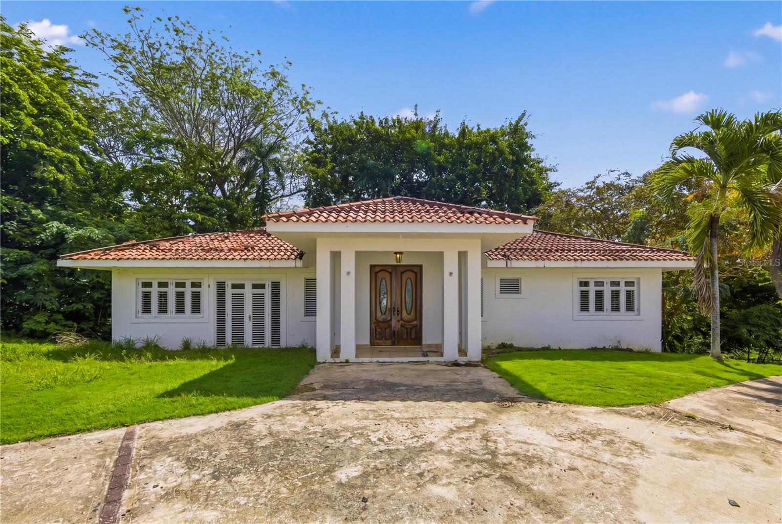 7 Vanda Property Photo 3