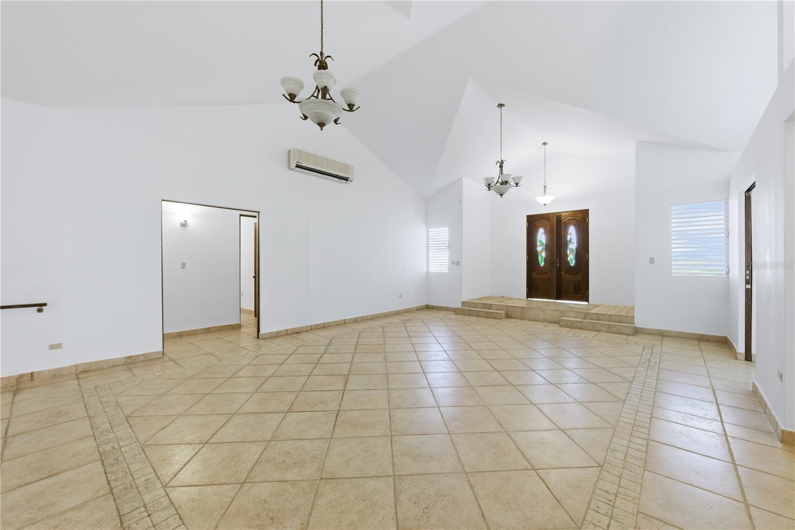 7 Vanda Property Photo 10
