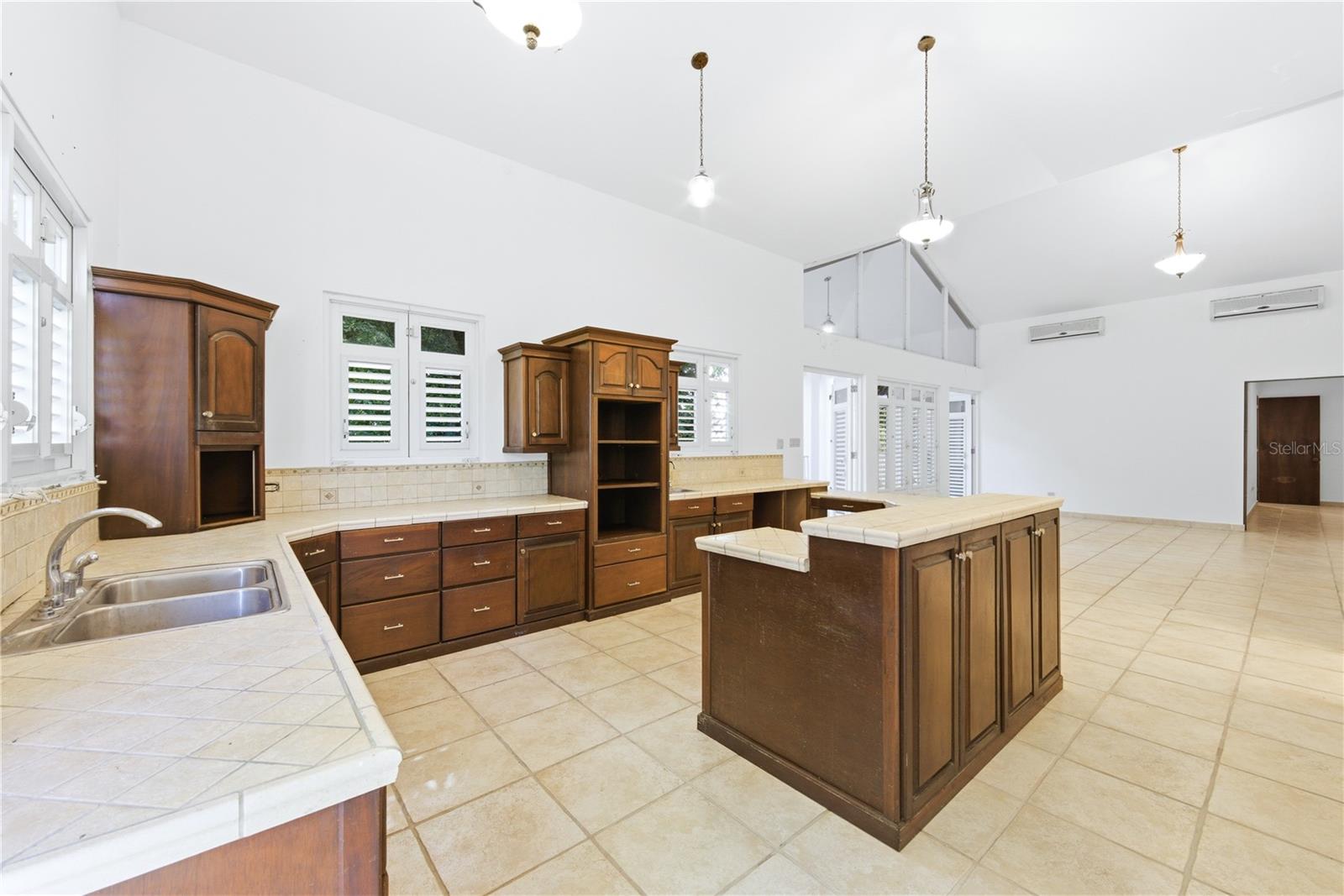 7 Vanda Property Photo 16