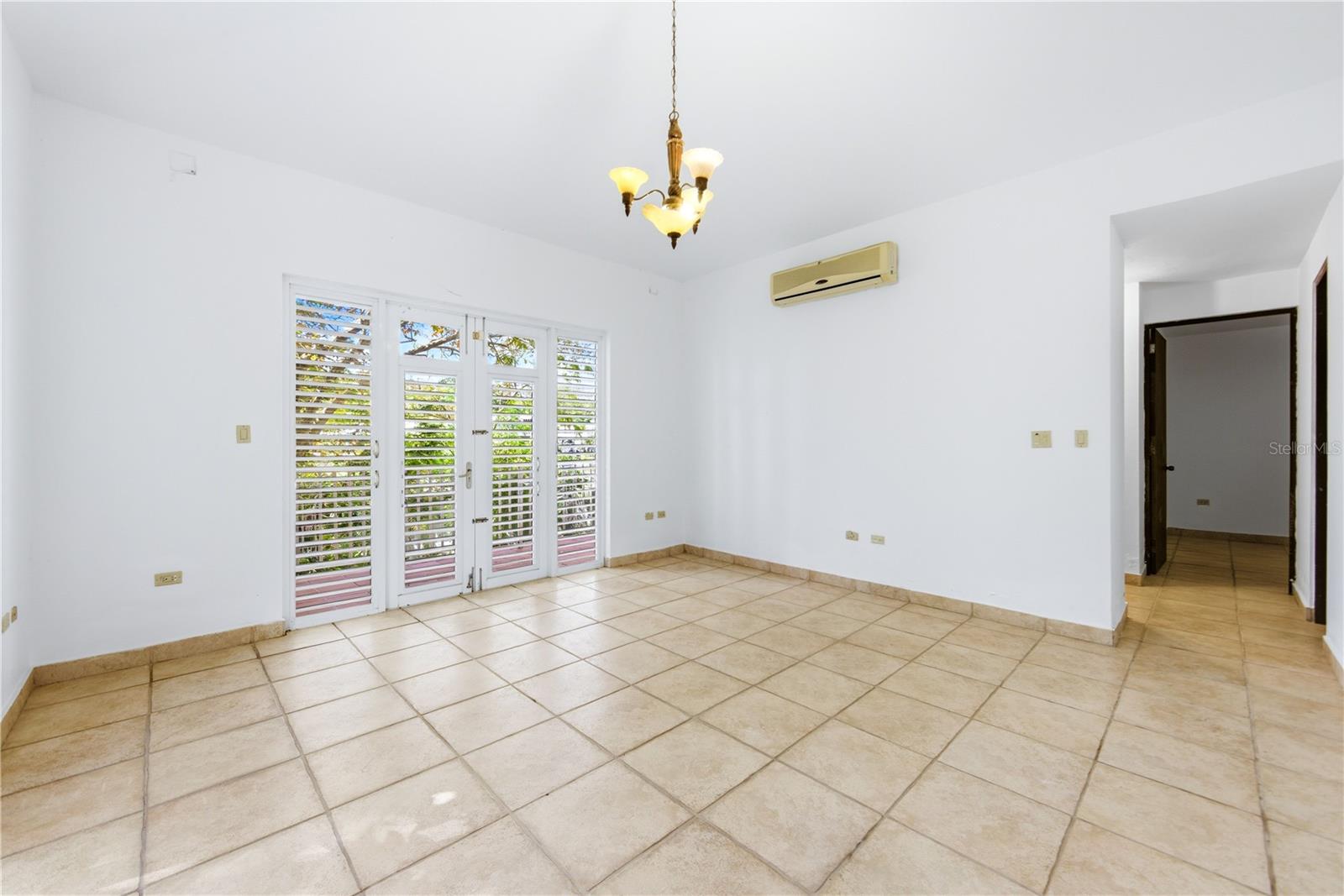 7 Vanda Property Photo 30
