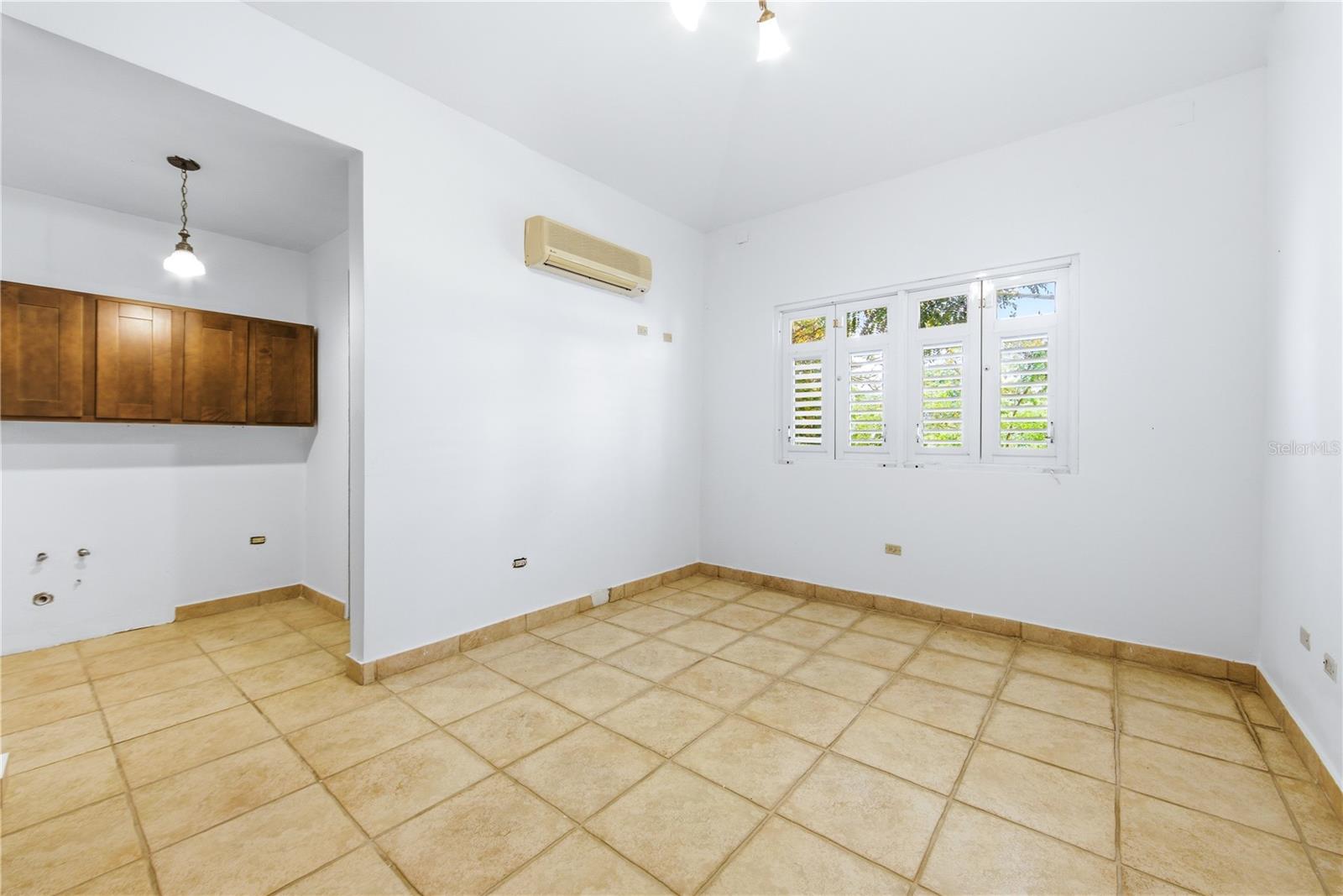 7 Vanda Property Photo 33