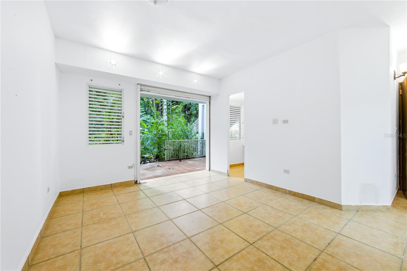 7 Vanda Property Photo 42