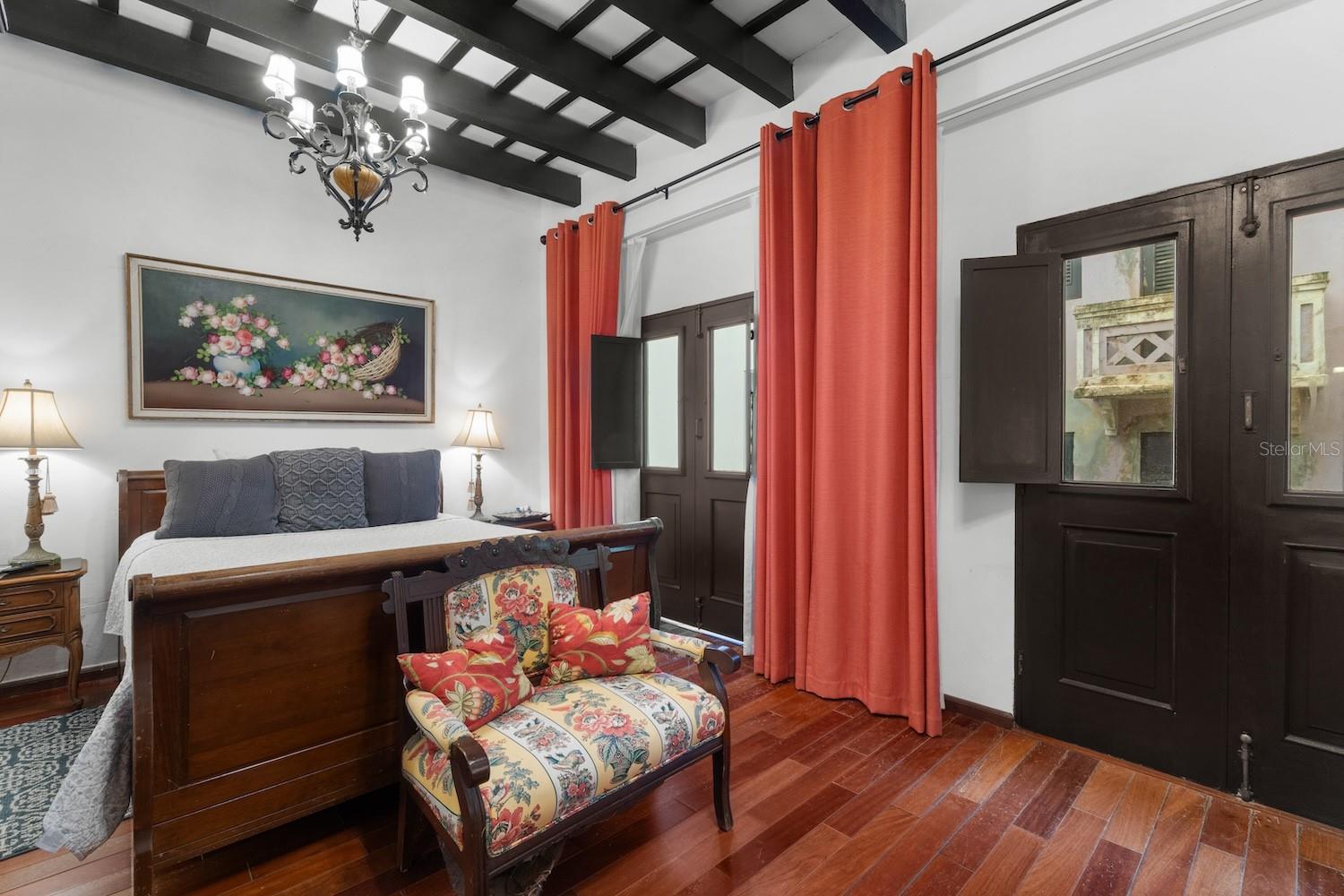422 Norzagaray Property Photo 23