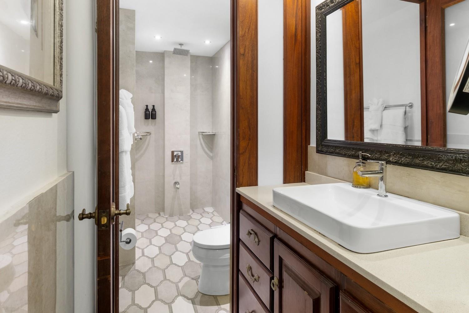422 Norzagaray Property Photo 26