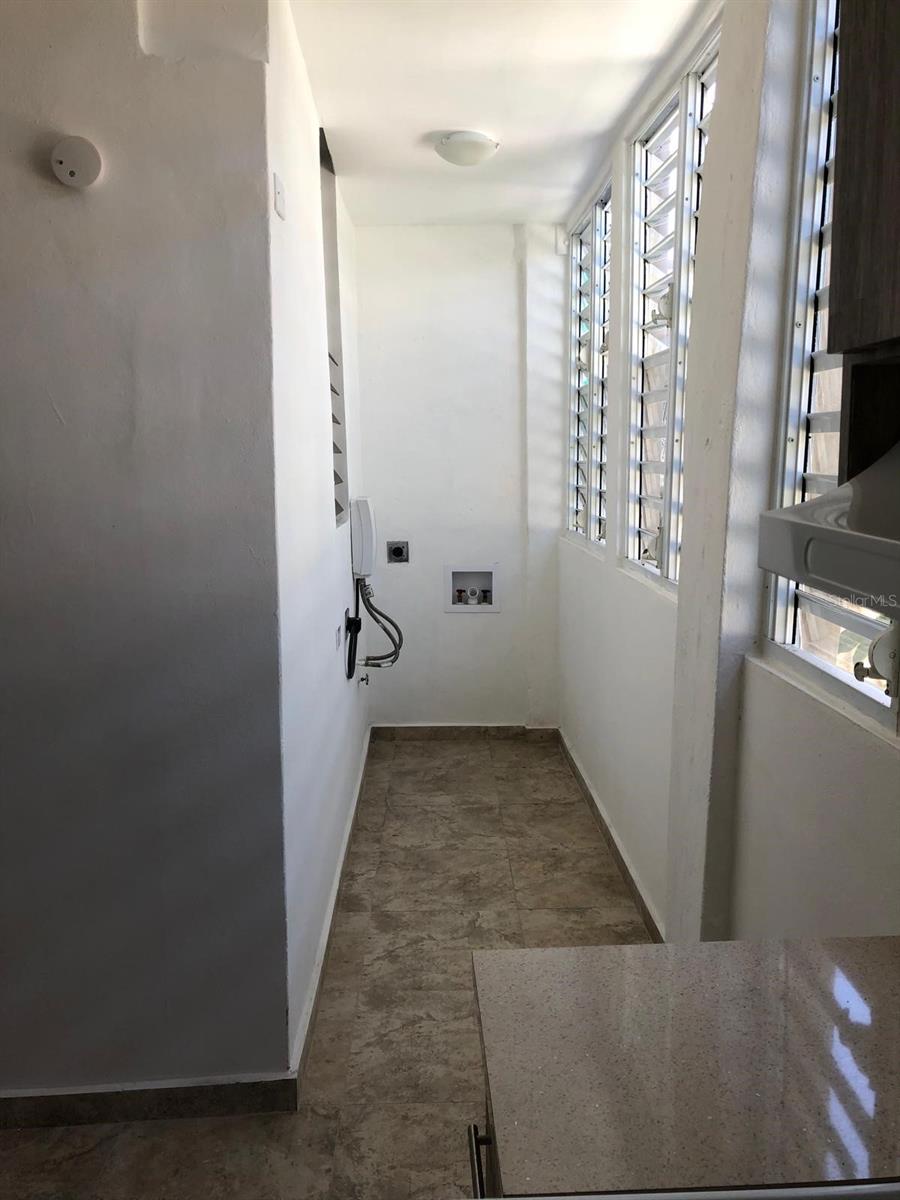 215 Colton Property Photo 19