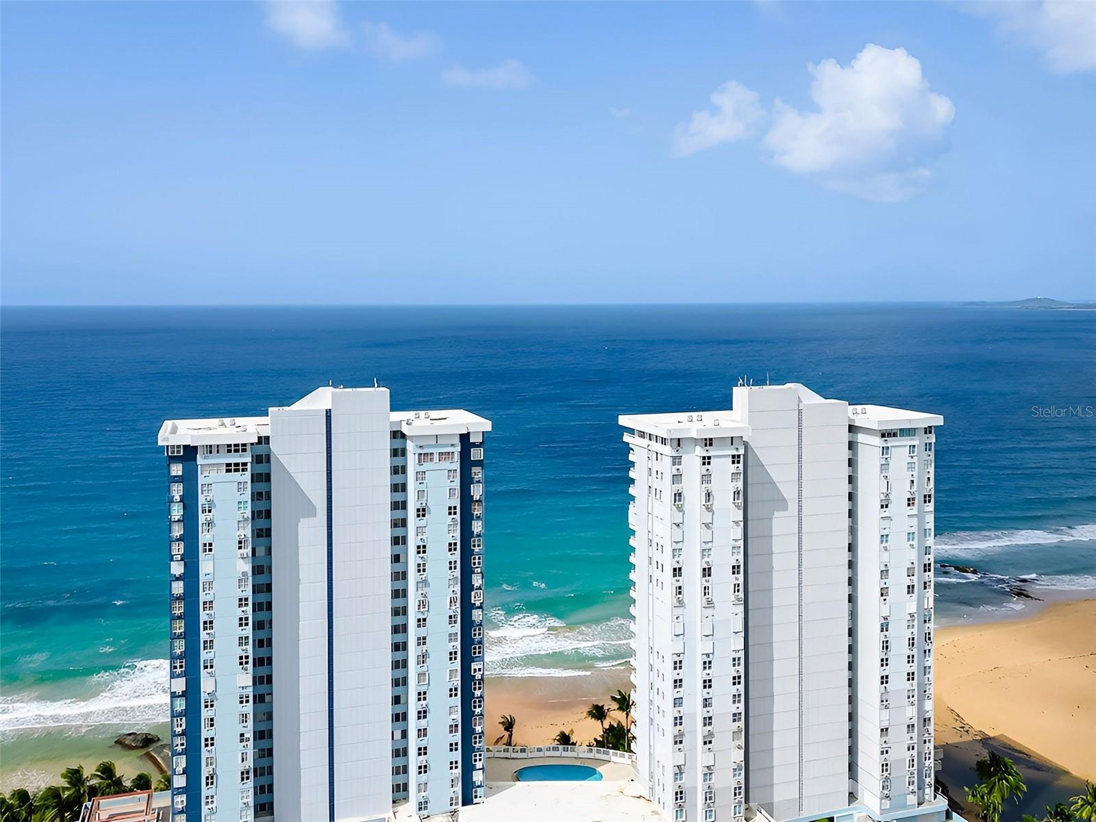 Condominio Sandy Hills W #19b Property Photo 1