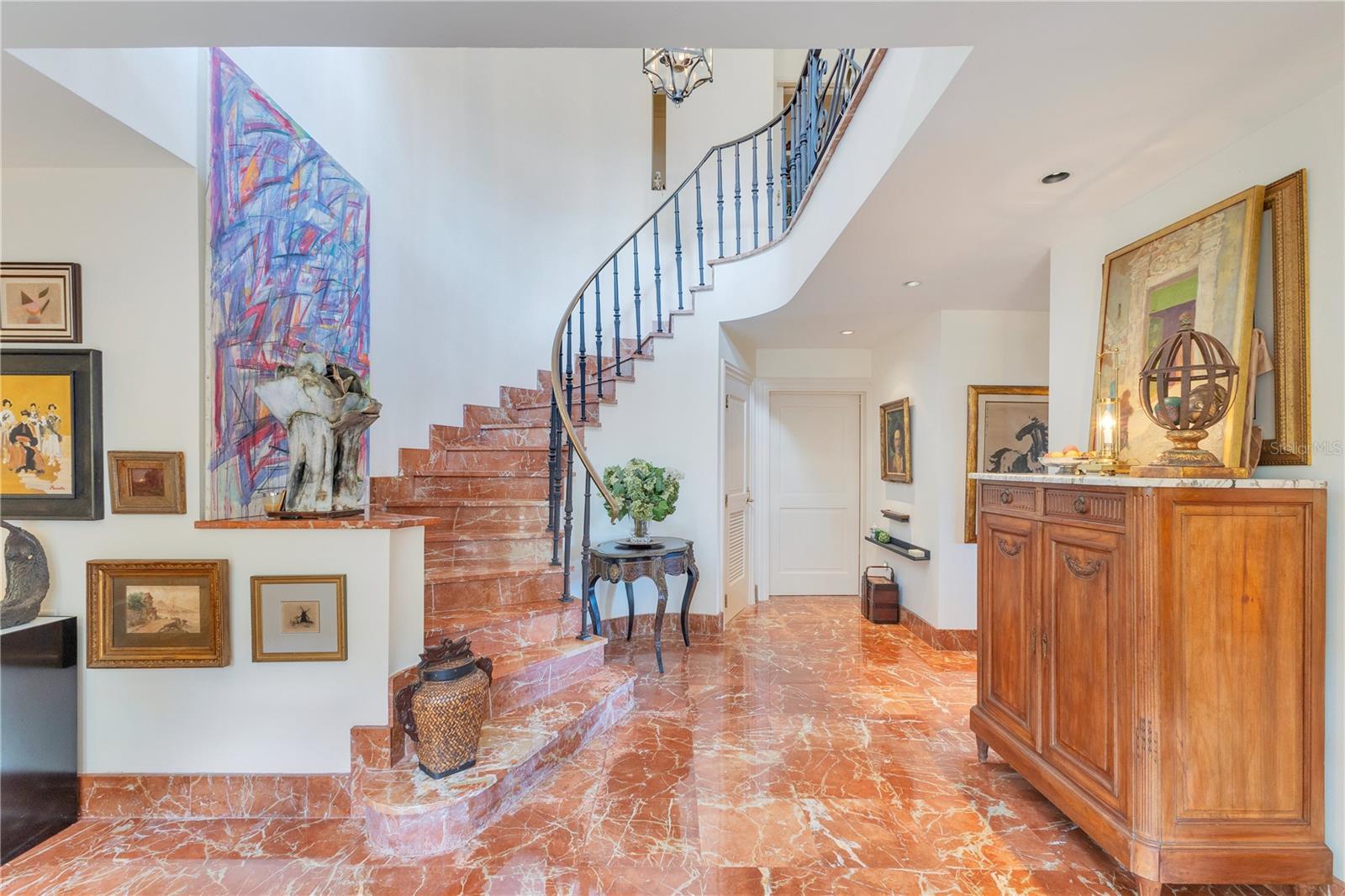 A2 Montebello St Property Photo 8
