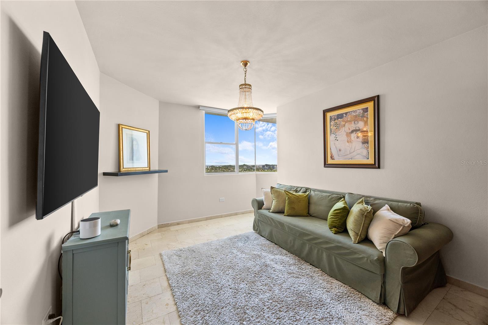14 Carr 833 #1404 Property Photo 34