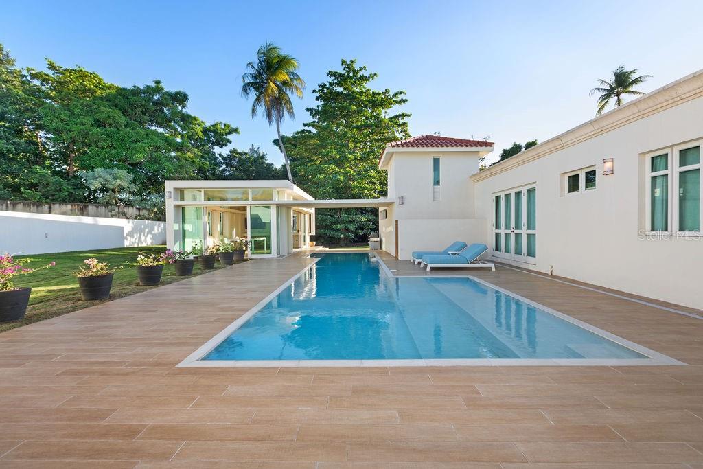 251 Dorado Beach East Property Photo 2