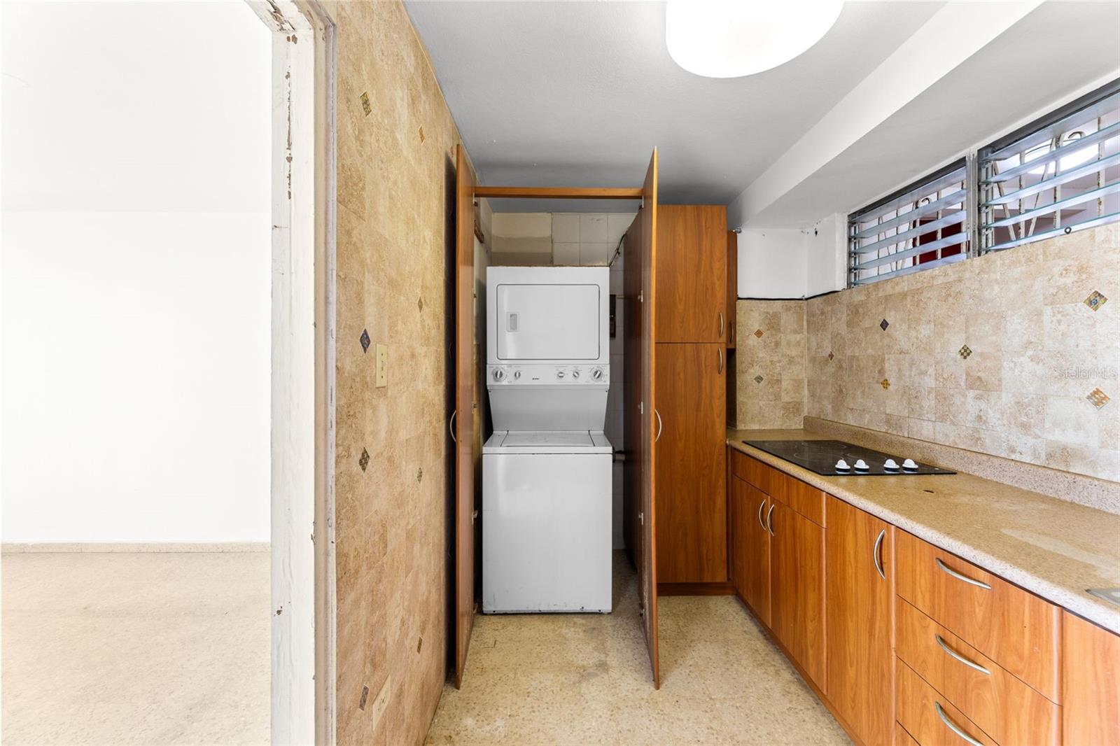 1319 Ashford Ave #6b Property Photo 13