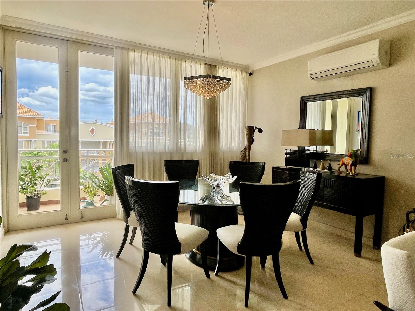 Palma Real Avenue Murano Luxury Apartments #8 Property Photo 16